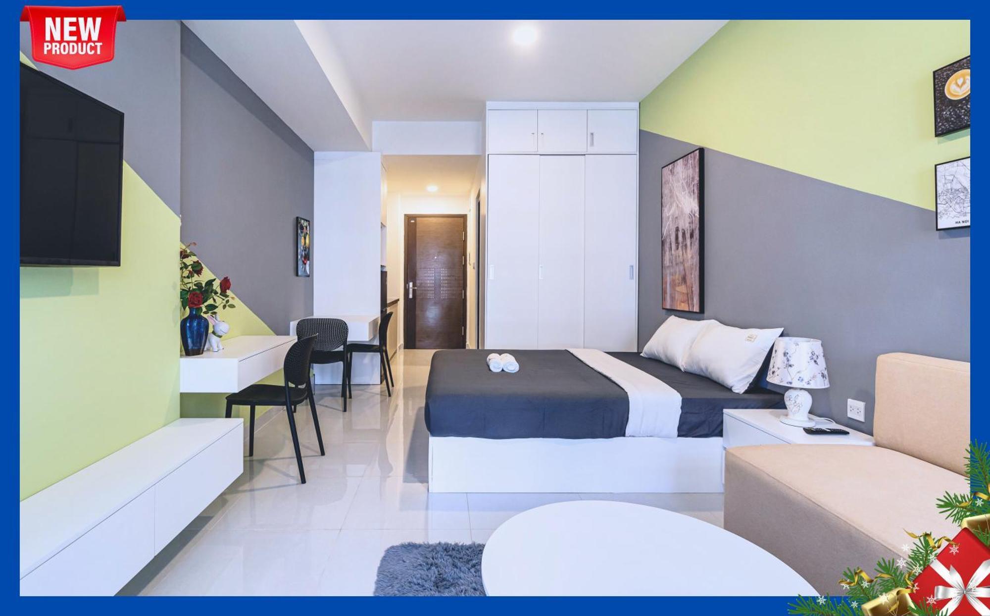 Oasis - The Heart Of Saigon - Soho * Ho Chi Minh City